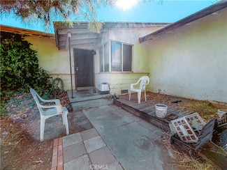 5860 Mountain View Ave, Riverside, CA 92504