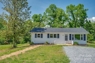 236 D Mathis Dr, Rutherfordton, NC 28139