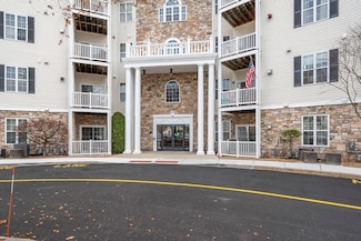 21 Hampshire Rd Unit 412, Methuen, MA 01844