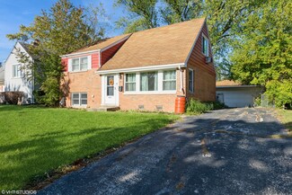 18526 Clyde Rd, Homewood, IL 60430