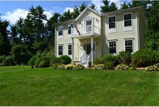 108 Thorndike St, Dunstable, MA 01827