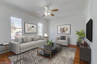 24 Green Ct, Lodi, NJ 07644