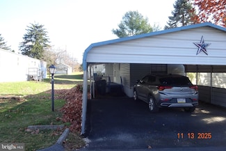 2 S Hollar Dr, Shippensburg, PA 17257
