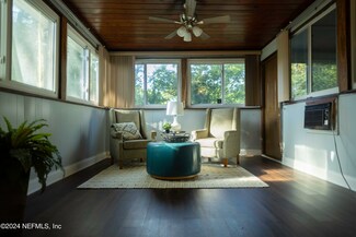 6252 Merrill Rd, Jacksonville, FL 32277