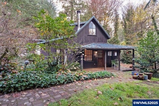 330 Bridge St, Falls City, OR 97344