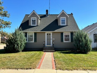 1128 N North Ave, Fairmont, MN 56031