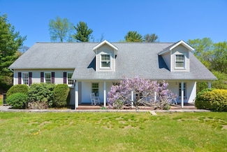 2 Butler Rd, Mendon, MA 01756