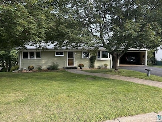 618 Maple Bend Dr, Duluth, MN 55811