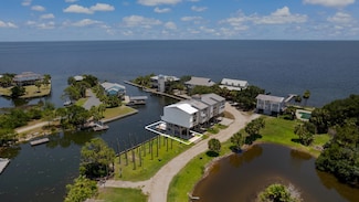22 Lighthouse Point, Crawfordville, FL 32327
