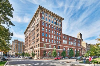 27 Library St NE Unit 803, Grand Rapids, MI 49503