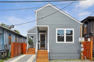 1826 Touro St, New Orleans, LA 70116