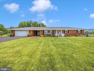5507 Lincoln Way E, Fayetteville, PA 17222