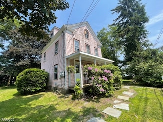 6 Orchard St, Denville, NJ 07834