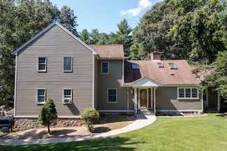 177 Chestnut St, Foxboro, MA 02035