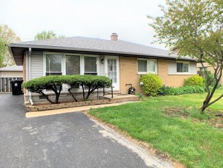 7006 Saratoga Dr, Bridgeview, IL 60455