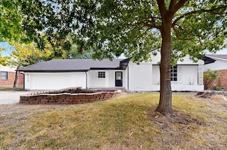 2902 Medina Dr, Garland, TX 75041