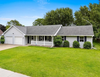 3011 Evergreen Ave, Green Bay, WI 54313