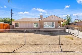 44226 2nd St E, Lancaster, CA 93535