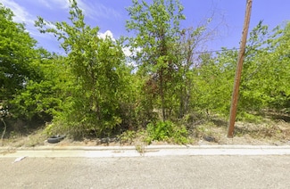 1907 Saint Louis St, Gatesville, TX 76528