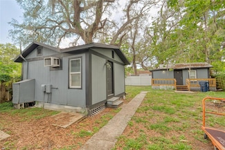 8912 N Ashley St, Tampa, FL 33604