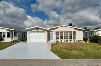 8395 Delphinium Ct, Port St. Lucie, FL 34952