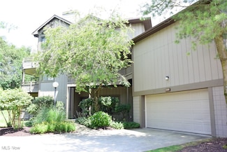 2284 Stone Creek Trail, Cuyahoga Falls, OH 44223