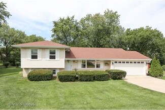 17W364 Elm Place, Oakbrook Terrace, IL 60181