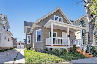 817 Cora St, Green Bay, WI 54303