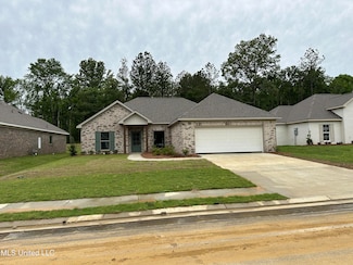 968 Riverside Ln, Pearl, MS 39208