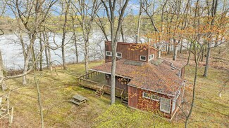 59254 Dove Ln, Three Rivers, MI 49093