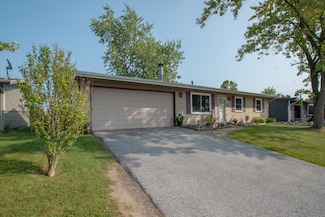 523 Raven Rd, Valparaiso, IN 46385