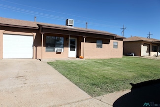 416 W Tierra Blanca Rd, Clovis, NM 88101