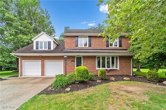 4347 Parklawn Dr, Willoughby, OH 44094