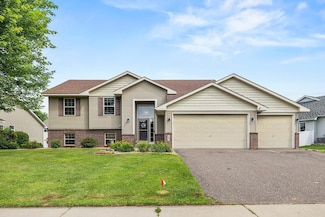 367 Garden Dr, Delano, MN 55328