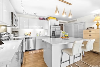 888 Kapiolani Blvd Unit 1512, Honolulu, HI 96813