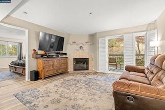 1450 Bel Air Dr Unit 110, Concord, CA 94521