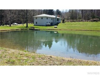 12484 Church Rd, Holland, NY 14080