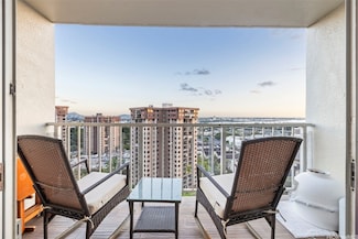 98-410 Koauka Loop Unit 17K, Aiea, HI 96701