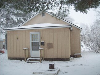 145 Fulton St, Grayling, MI 49738