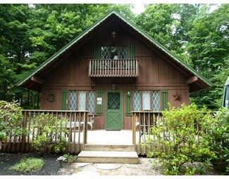 55 View Dr, Granville, MA 01034