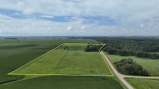 2070 Rolf Ave, Sac City, IA 50583