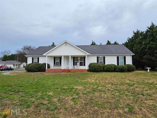 176 Elbert St, Chatsworth, GA 30705