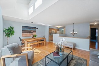 47 Bridge St Unit 7, East Greenwich, RI 02818