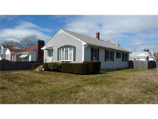 65 Wales St, Cranston, RI 02920