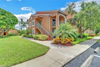 1205 Wildwood Lakes Blvd Unit 201, Naples, FL 34104