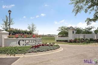 102 Rue Fraise, Zachary, LA 70791