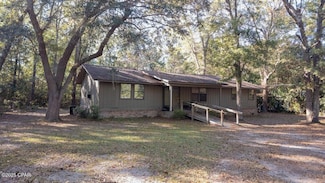 19076 NE Oak Hill Dr, Blountstown, FL 32424