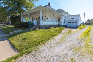411 S Center St, Flora, IN 46929