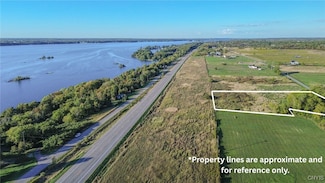 205 River Rd, Hammond, NY 13646