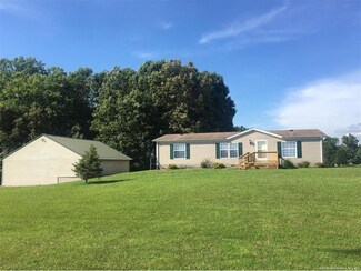 1334 Deer Ridge Way NE, New Salisbury, IN 47161